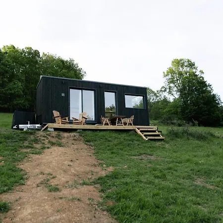 Lodge Courneillac - Parcel Tiny House - Tiny House Vue Pyrenees Entouree Par Les Chevres Mae-5233 *