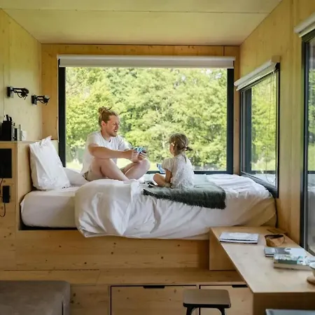 Courneillac - Parcel Tiny House - Tiny House Vue Pyrenees Entouree Par Les Chevres Mae-5233