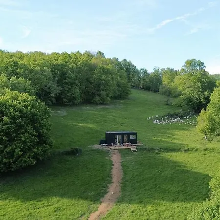 Courneillac - Parcel Tiny House - Tiny House Vue Pyrenees Entouree Par Les Chevres Mae-5233