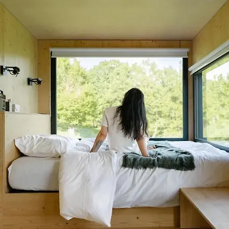 Courneillac - Parcel Tiny House - Tiny House Vue Pyrenees Entouree Par Les Chevres Mae-5233 Lodge